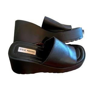 Steve Madden Pepe platforms size 7.5 new without tags